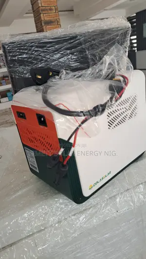 Cola 1000 Pro 1KWH 300W Solar Power Station