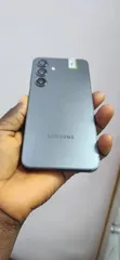 Samsung Galaxy S24 256GB Graphite (UK Used) - 1