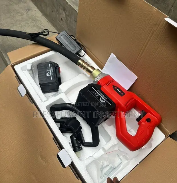 Maxtech Cordless Concrete Vibrator (1.5m Host, Bigger Battery) - 1
