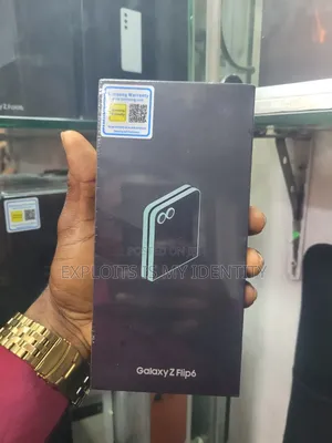 New Samsung Galaxy Z Flip6 512GB Green