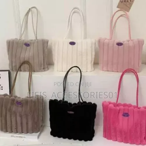 Plush Faux Fur Ribbed Tote Bag - 1