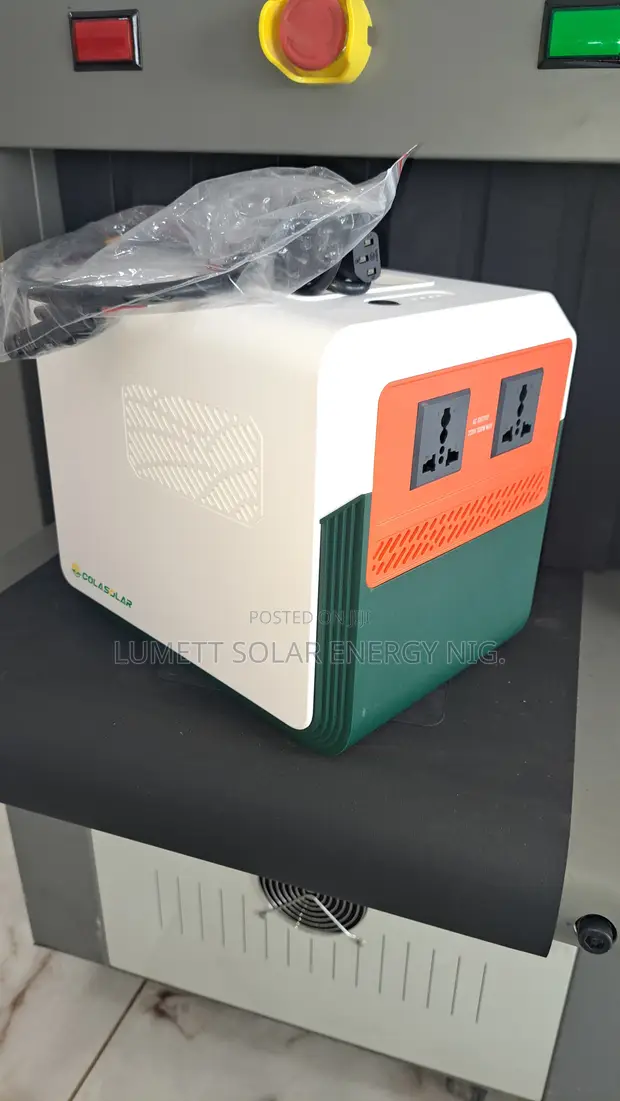 Cola 1000 Pro 1KWH 300W Solar Power Station - 1