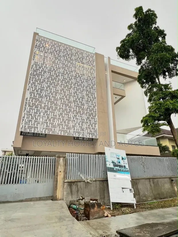 5-Bedroom Luxury House for Sale, Banana Island, Ikoyi - 1