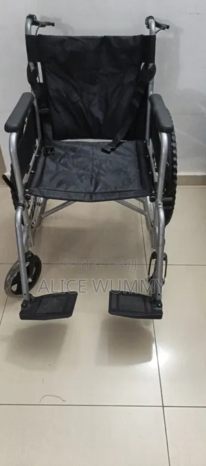 Manual Wheelchair - Excellent Condition