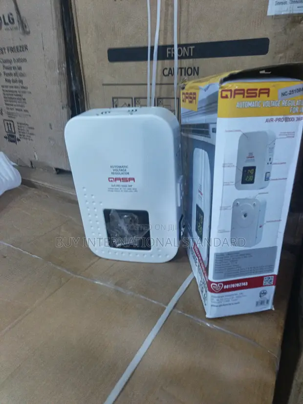 Qasa 5KVA High Capacity Wall Voltage Stabilizer - 1