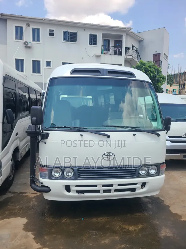 Toyota Coaster 2014 Fari - 1