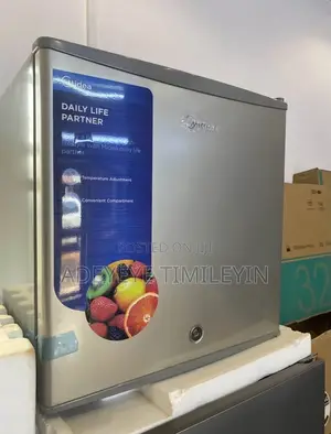 Sabon Midea Bedside Fridge - Silver