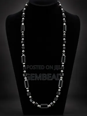 Sophisticated Black & Silver Beaded Necklace