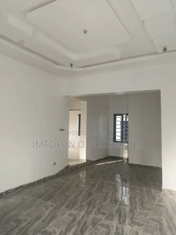 2 Bedroom Bungalow for Rent in Kubwa, Abuja - 1