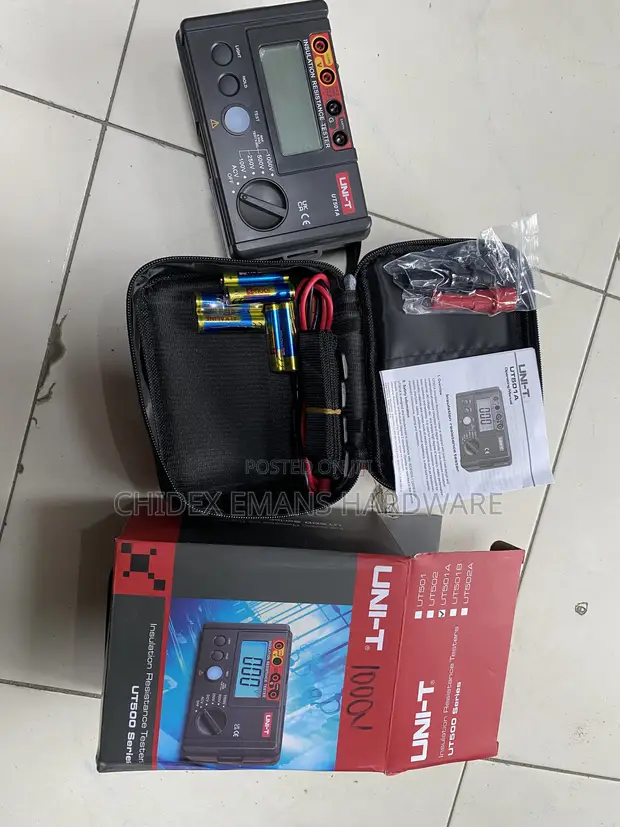 UNI-T UT501A Digital Insulation Resistance Tester - 1