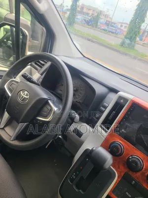 Toyota HiAce Bus 2021 - Foreign Used