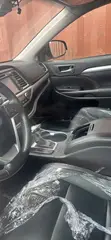 Toyota Highlander 2017 XLE Burgundy - 3