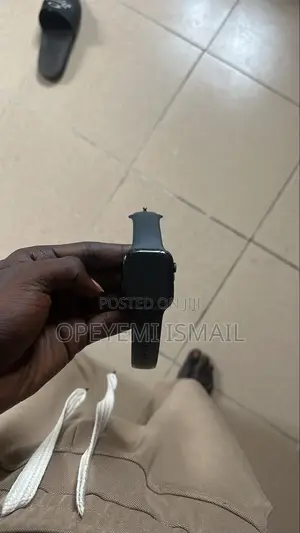 Apple Watch Series 7 Used