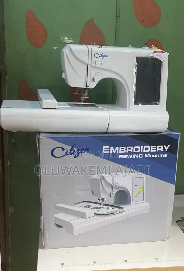 ES5 Embroidery Sewing Machine - 1