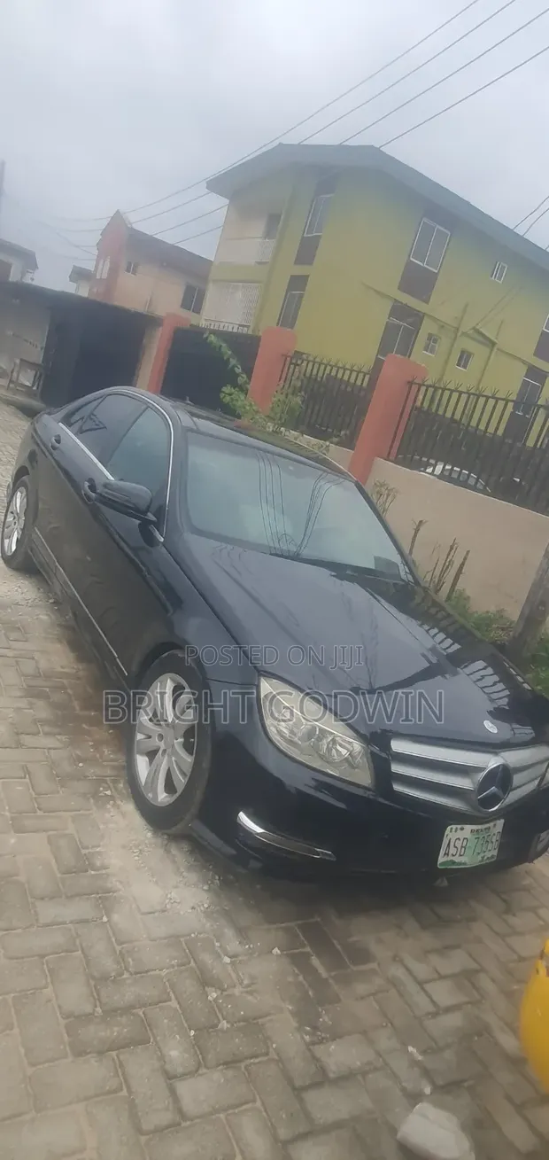 2009 Mercedes-Benz C300 Sport Sedan AWD - 1