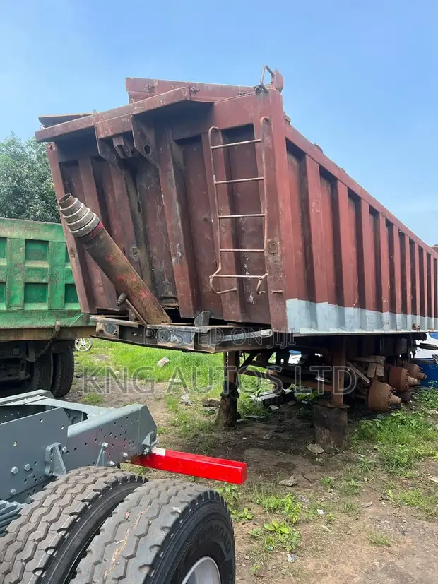 Triple Axle Tipping Trailer Bucket - Used - 1