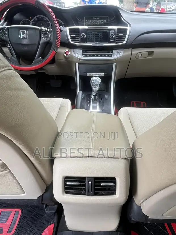 Honda Accord 2014 Touring V6 - 1
