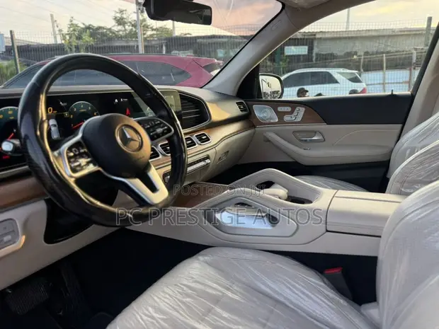 Mercedes-Benz GLE 350 4MATIC 2021 Black - 1