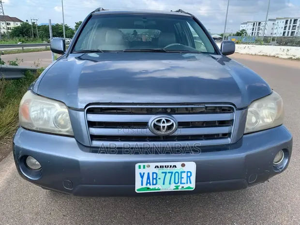 Toyota Highlander 2005 Blue - 1