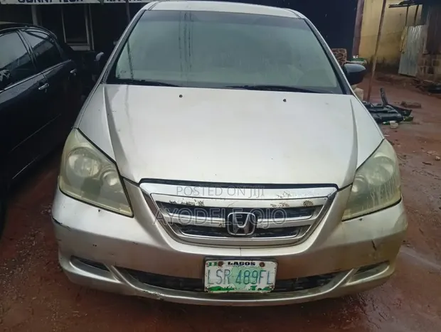 Honda Odyssey 2006 Gold - 1