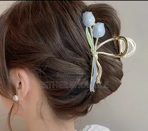 Alice & Olivia Blue Plastic Hair Clip
