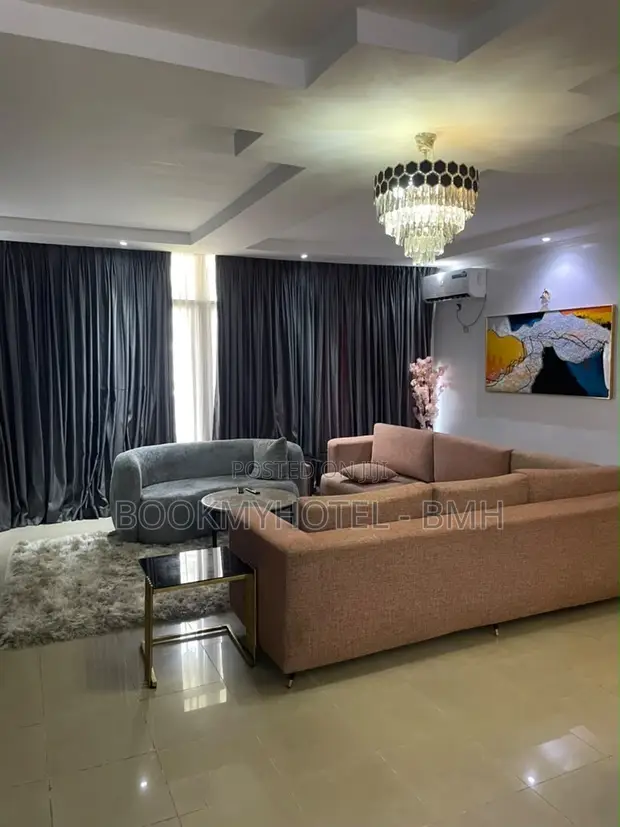 BMH - 3 Bedroom Apartment Shortlet, Victoria Island, Lagos - 1