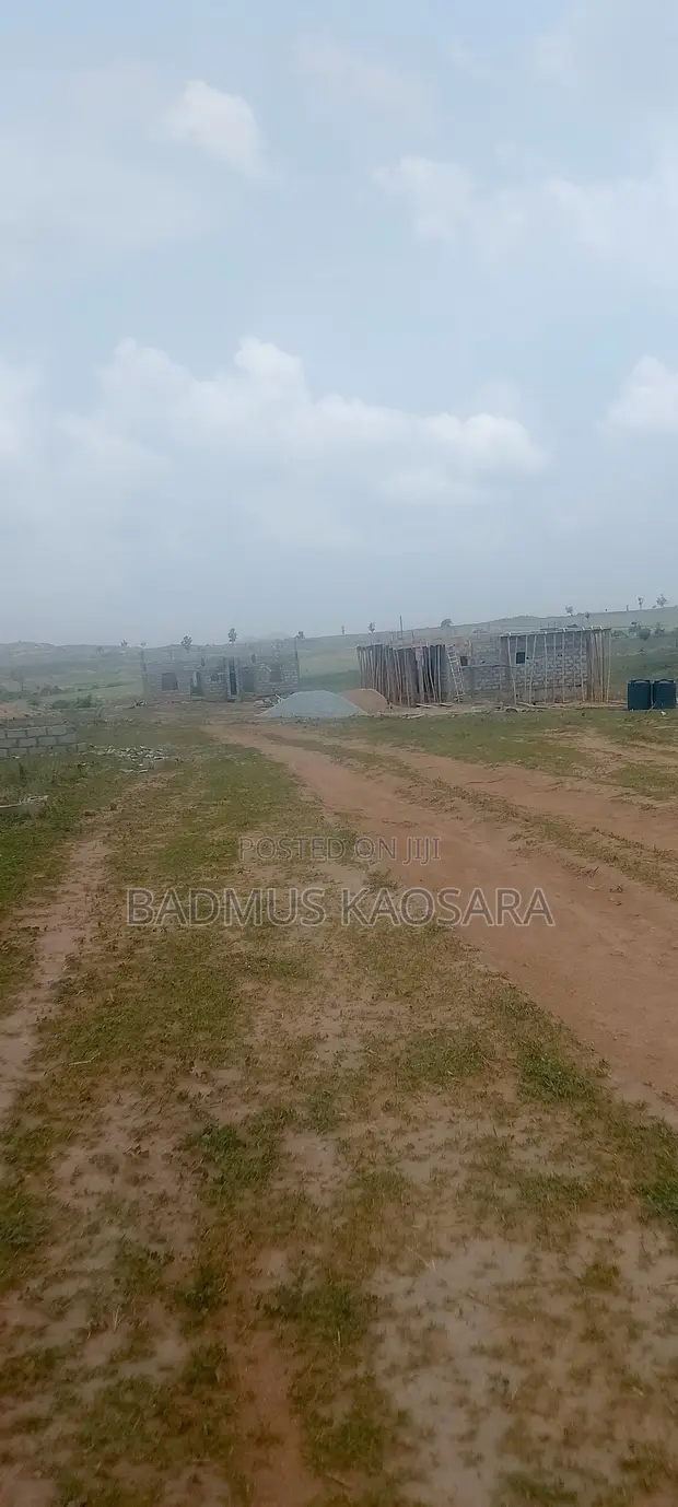 Filin Estate 200sqm da C of O a Gundumar Idu, Abuja - 1