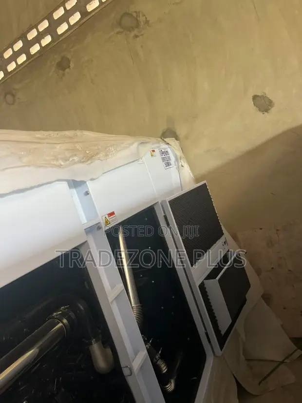 Perkins 500KVA Enclosed Silent Generator - 1