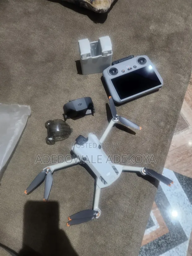 DJI Mini 4 Pro Drone - 1