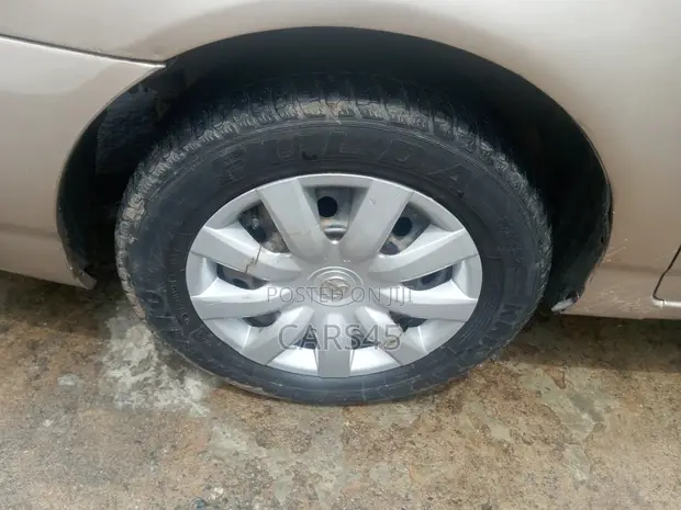 Toyota Corolla 2008 Gold - 1