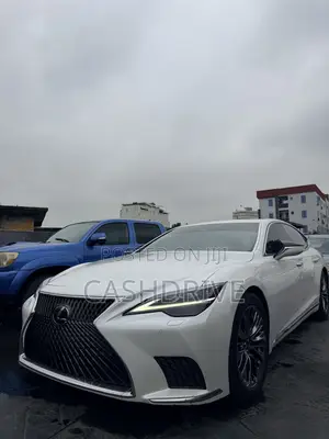 Lexus LS 500 2022 Fari