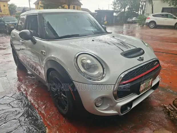 2016 Mini Cooper White - 1