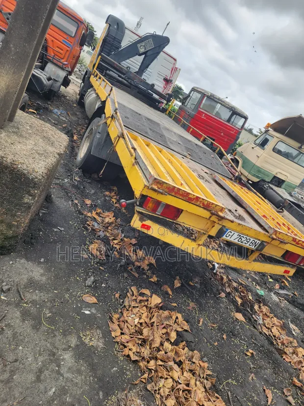 Volvo FM 7 Car Carrier with Hiab (Foreign Used 2000) - 1
