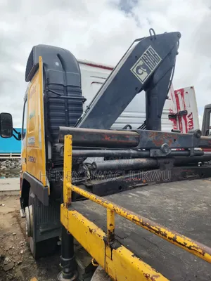 Volvo FM 7 Car Carrier with Hiab (Foreign Used 2000)