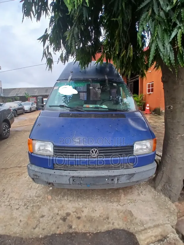 Volkswagen Transporter 2002 Grey - 1