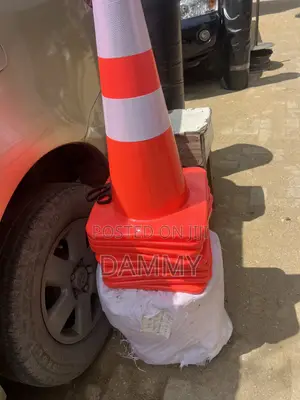 3M Reflective Traffic Safety Cones