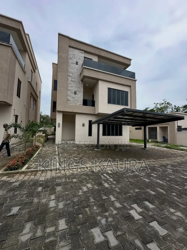 5-Bedroom Duplex don siyarwa a Wuse Zone 7, Abuja - 1