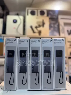Xiaomi 10000mAh 165W Power Bank (Integrated Cable) - Silver