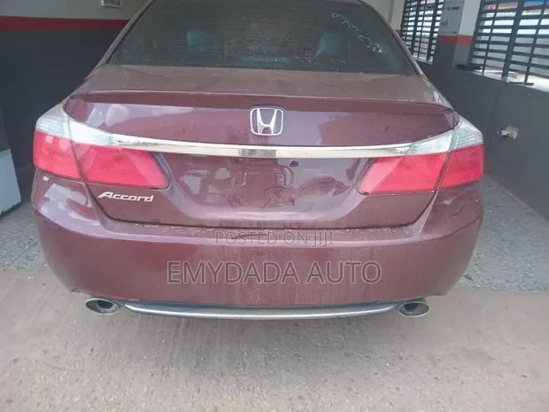 Used Car Radio for 2013 Honda Accord - 1