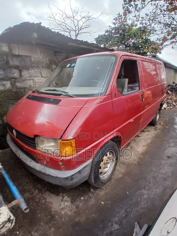 Volkswagen Transporter 1998 Red - 1