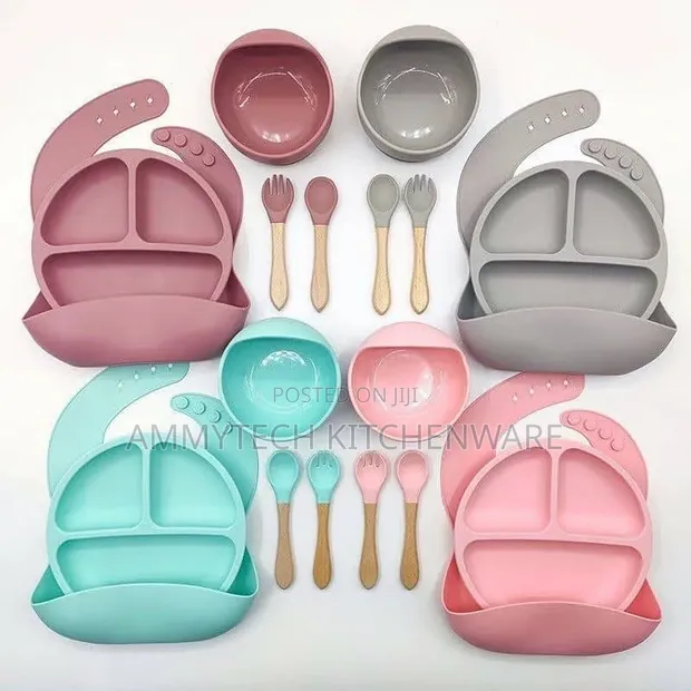 Baby Silicone Feeding Set - Divided Plates, Bowls, Bibs - 1