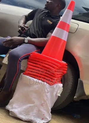 3M Reflective Traffic Safety Cones
