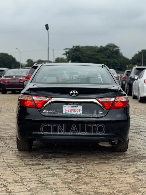 2016 Toyota Camry SE Foreign Used - 1