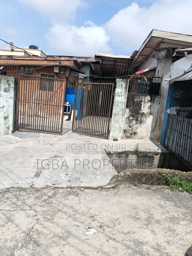 550m2 Dry Land with Structure, Gated Street, Ogudu Town - 1