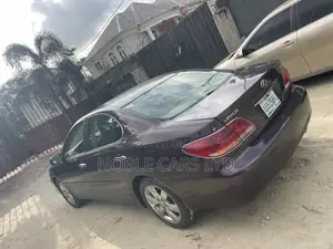 2005 Lexus ES 330 Black
