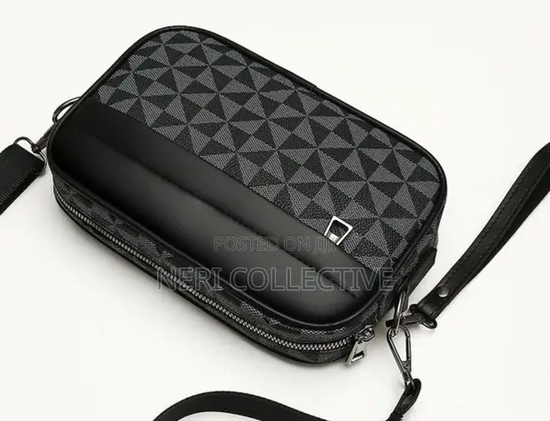 Luxury Spacious Men's Cross Bag - 1