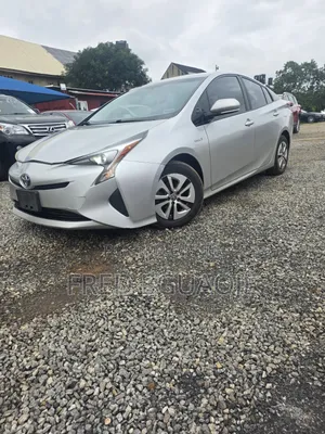 2016 Toyota Prius 4dr Hatchback (1.8L Hybrid)