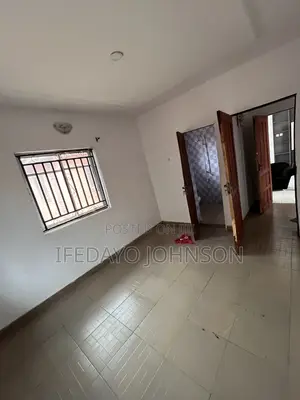 Wurin Zama Mai Kayan Daki 1 Bedroom a Diamond Estate, Ologuneru don Sawa