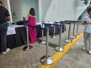 American Steel Bank Queue Stand Barriers