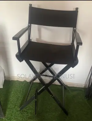 Chair ɗin Kwali Mai Ninka da Aka Yi Amfani Da Shi
